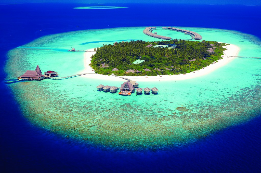 anantara kihavah maldives aerial view