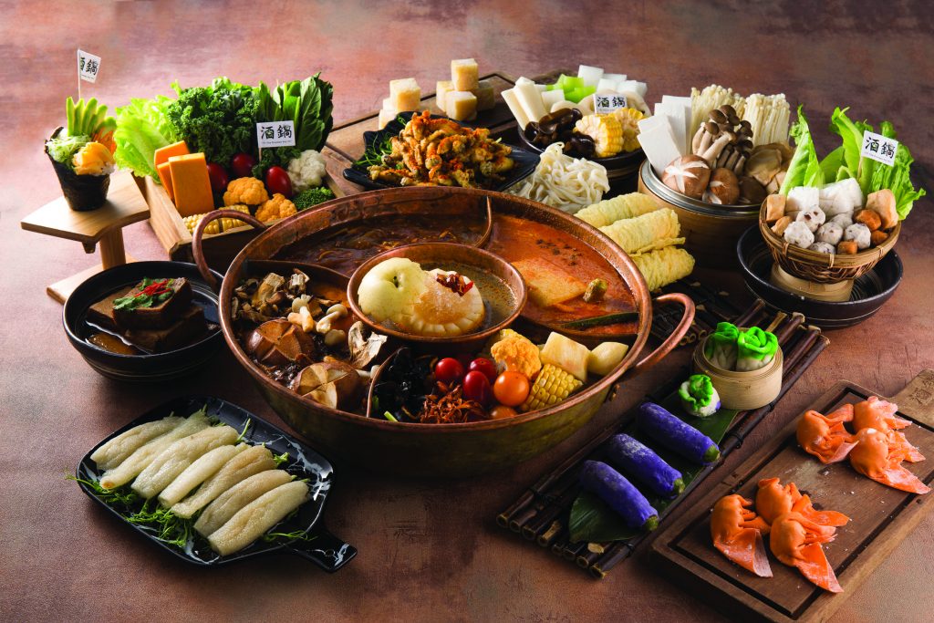 Drunken Pot subdivided hotpot in Hong Kong, perfect for vegetarian, healthy hotpot.