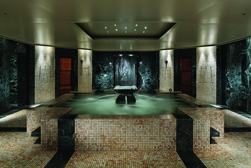 The jacuzzi at Park Hyatt Tokyo, a popular health and wellness destination. 