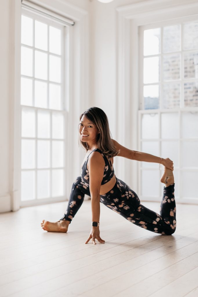 Yin Yoga Deck: Make Your Sequences - 60 Poses - PlayPauseBe